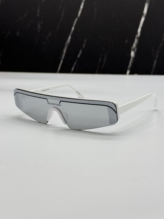 NEW BALENCIAGA BB0003S 002 WHITE RECTANGLE UNISEX SUNGLASSES BALENCIAGA EYEWEAR